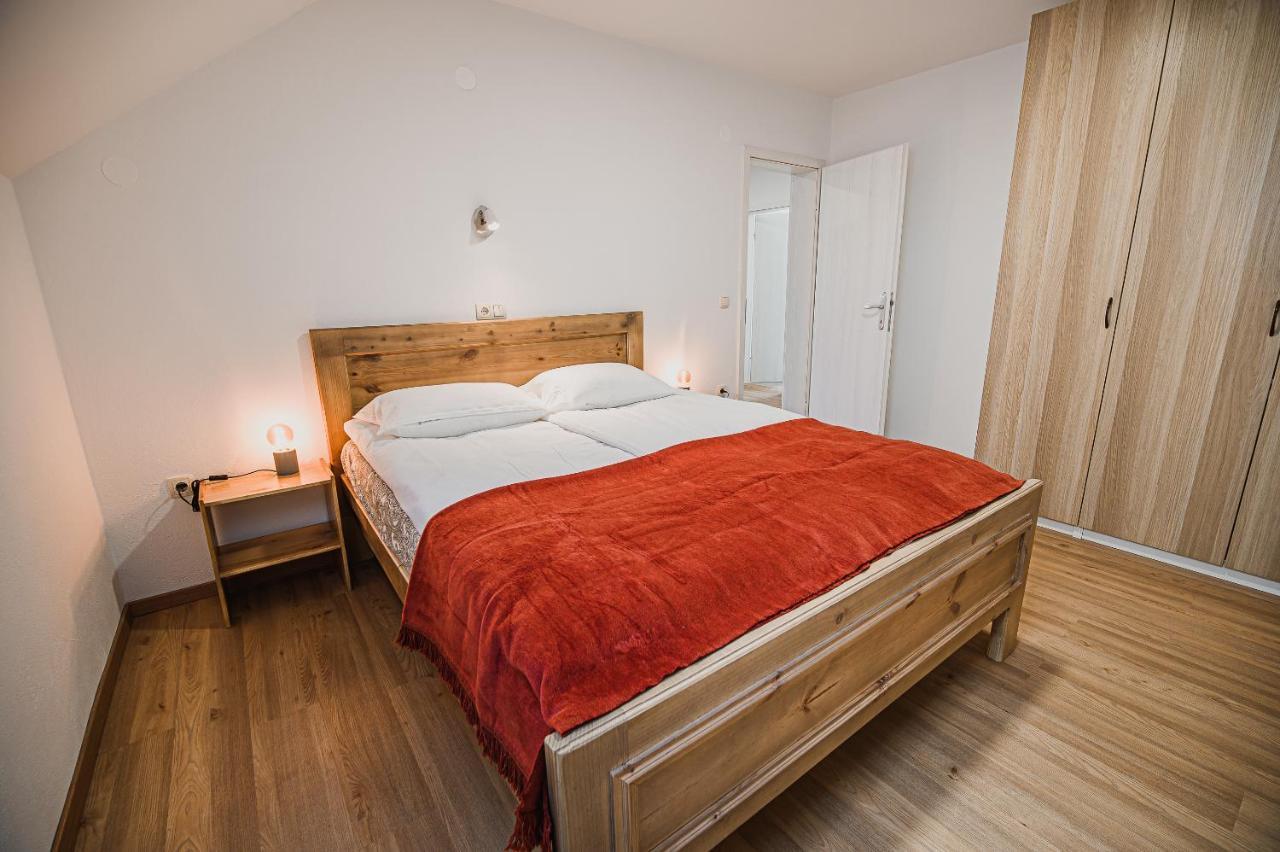 Mojcin Pisker Apartment House Kranj Eksteriør billede