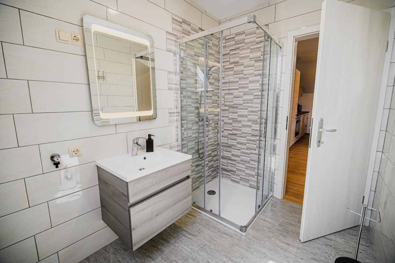 Mojcin Pisker Apartment House Kranj Eksteriør billede