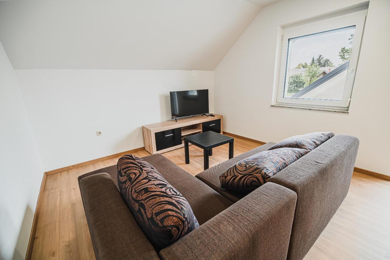 Mojcin Pisker Apartment House Kranj Eksteriør billede